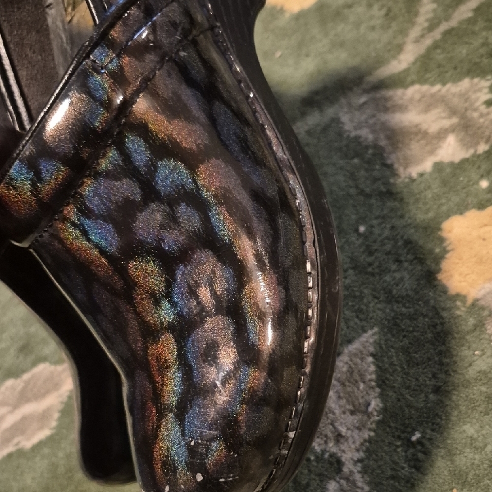 Dansko womens clogs with Multicolor Animal Print - Picture 10 of 16